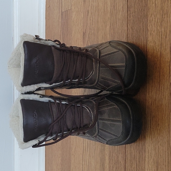 Nautica Women's Winter boots - Picture 3 of 6